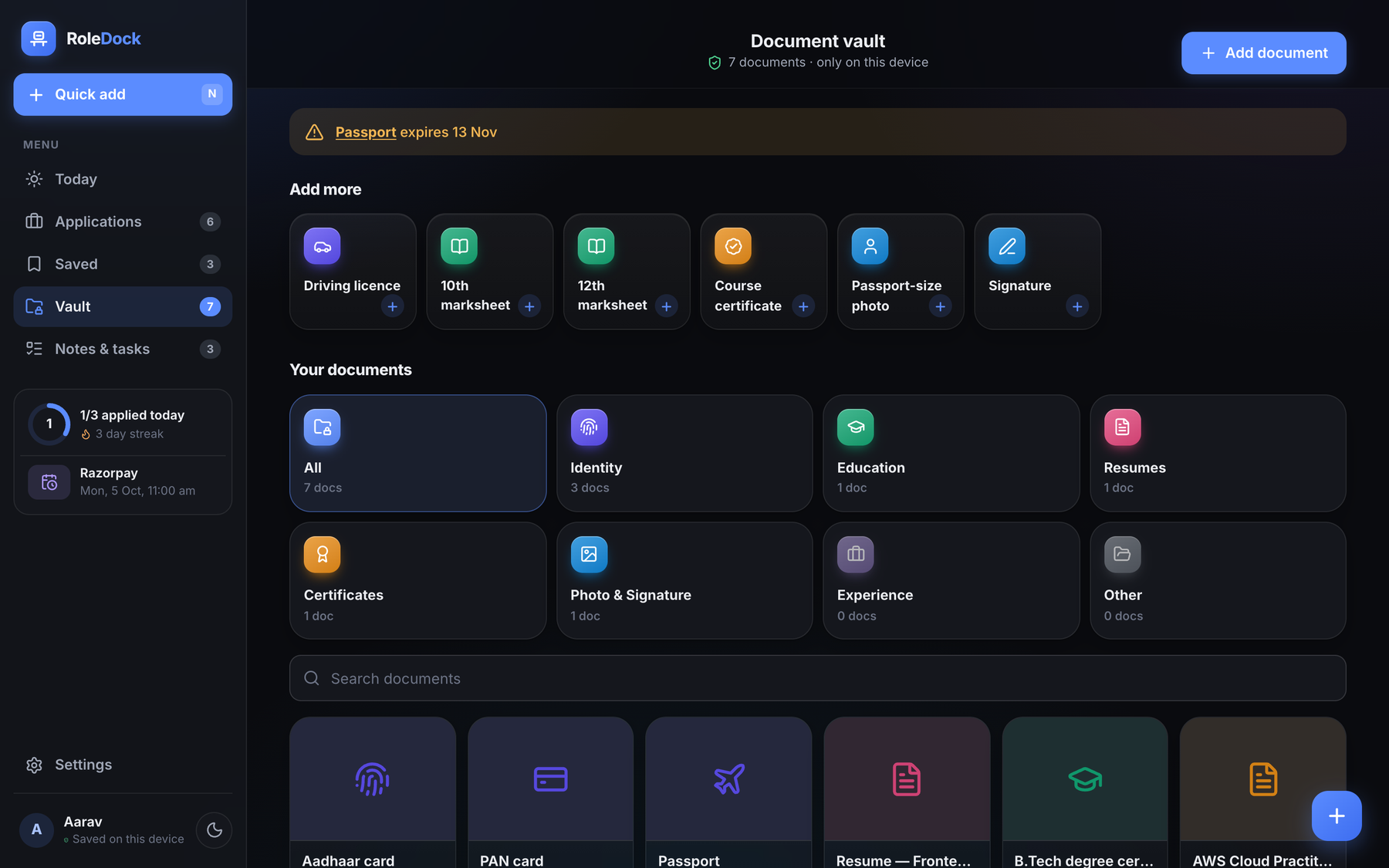 RoleDock — Document vault (desktop)